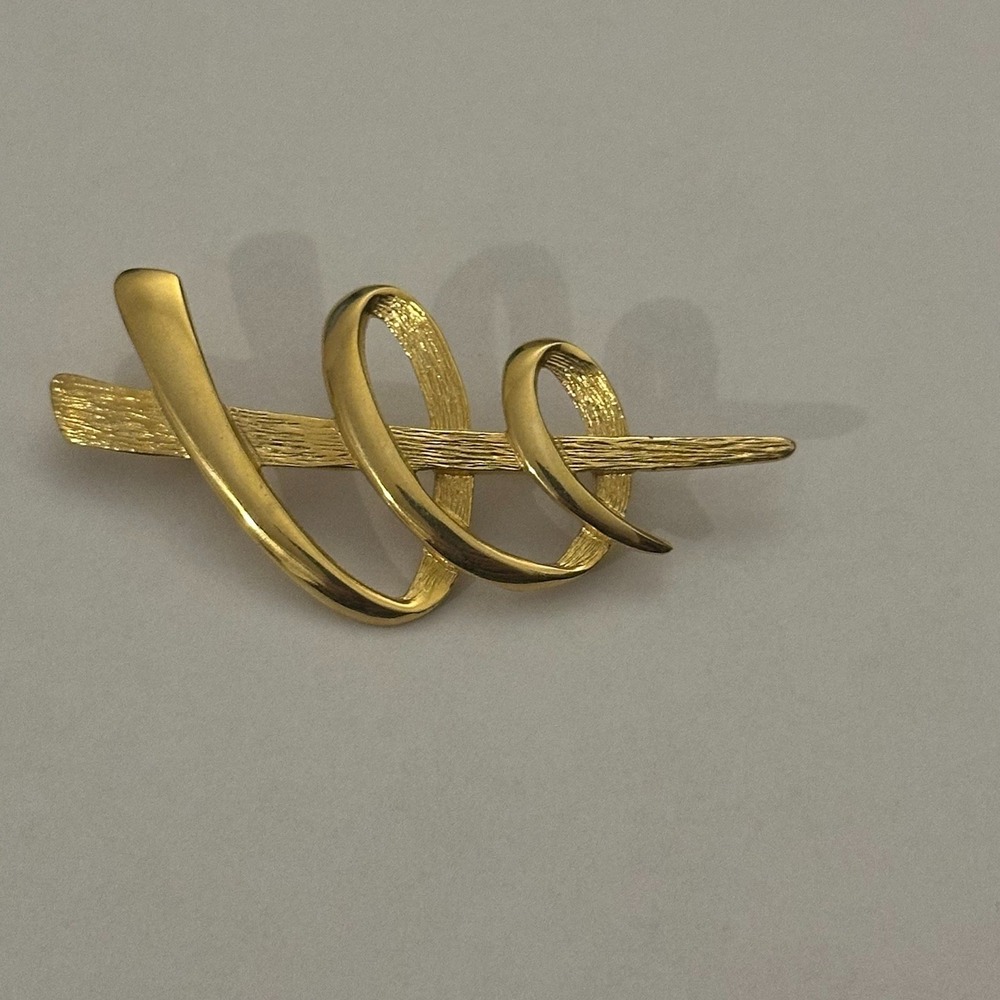 JJ 1986 Jonette Jewelry vtg 80s gold tone textured statement brooch pin